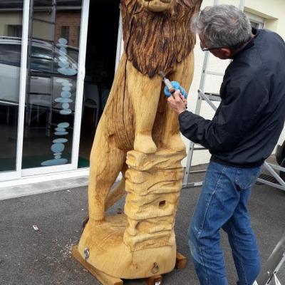 le lion en cours de modification